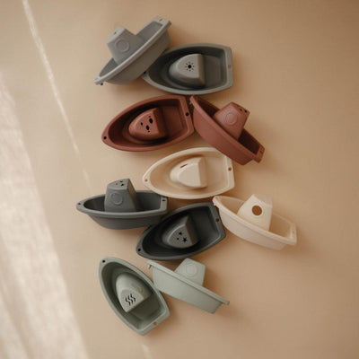 Brinquedos De Banho Barcos Mushie Original - Seguro Para Brincar