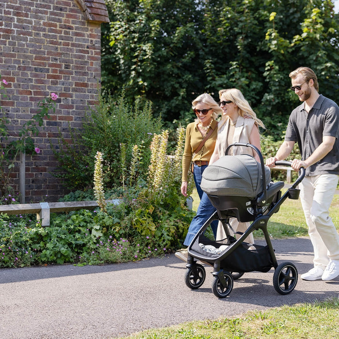 
    Bebê Conforto Joie Sprint com Isofix Areia Sandsstone
  