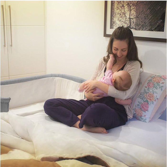 
    Berço Portátil Co-Bed Side By Side Safety 1st Cinza - Safety 1St Babytunes
  