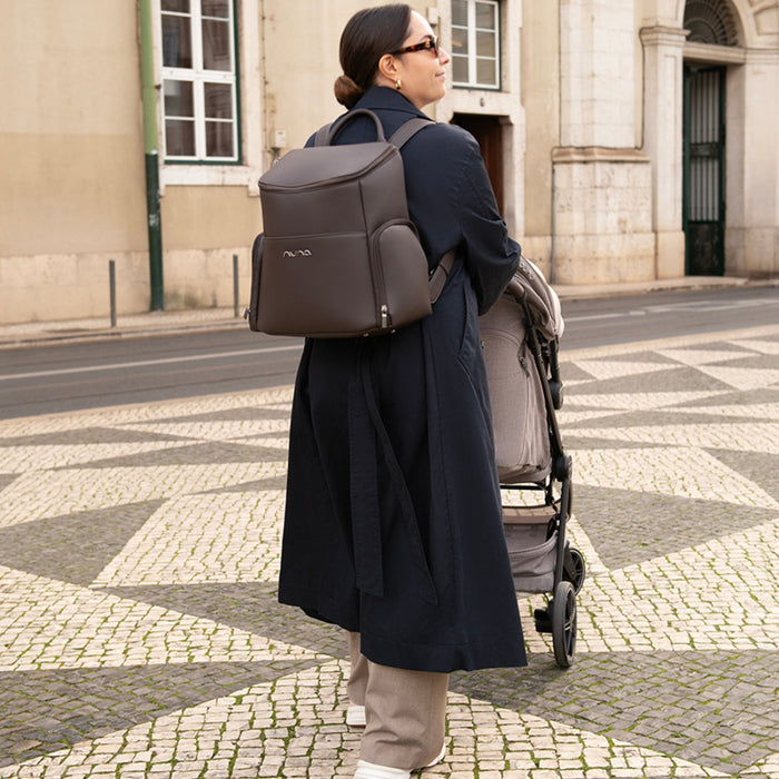 
    Bolsa Maternidade Nuna Essential Bag Cacau Nobre Cocoa - Nuna Babytunes
  
