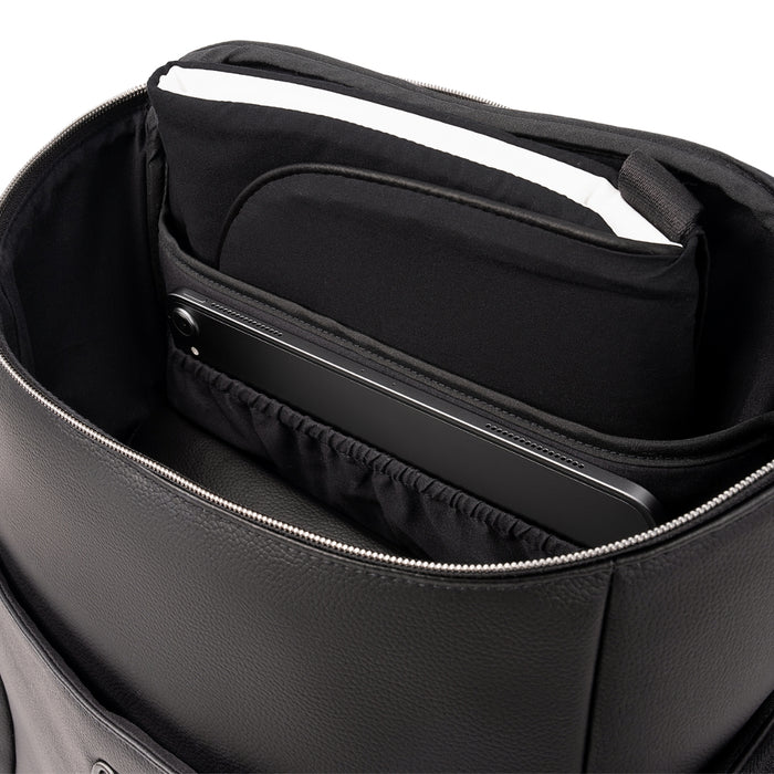 
    Bolsa Maternidade Nuna Essential Bag Preto Caviar - Nuna Babytunes
  