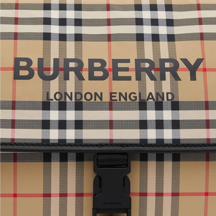 
    Bolsa de Fraldas Vintage Burberry - Burberry Babytunes
  