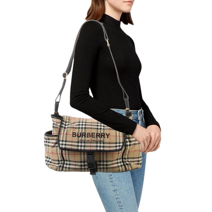 
    Bolsa de Fraldas Vintage Burberry - Burberry Babytunes
  