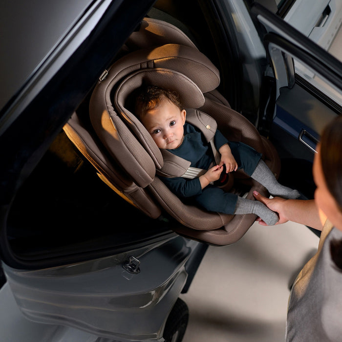 
    Cadeirinha De Bebê Para Carro Maxi-Cosi Emerald 360 Pro Authentic Truffle - Maxi-Cosi Babytunes
  