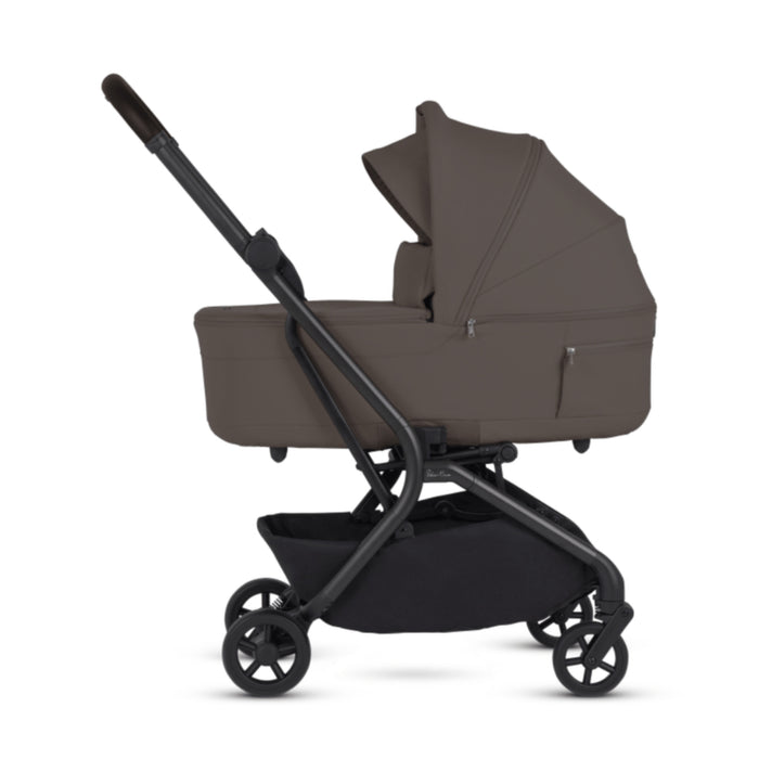 
    Carrinho De Bebê Compacto Silver Cross Nia Chocolate - BR
  