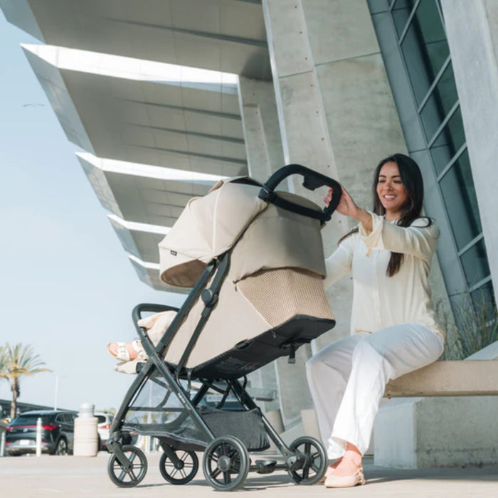 
    Carrinho De Bebê Inglesina Quid³ Lunar Beige - Inglesina Babytunes
  
