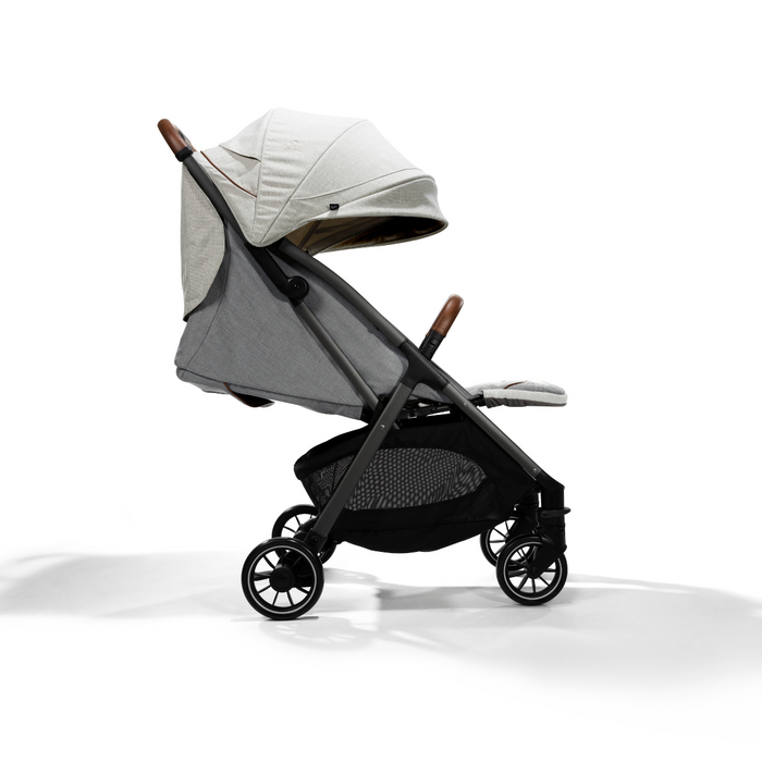 
    Carrinho De Bebê Joie Parcel Cinza Oyster
  