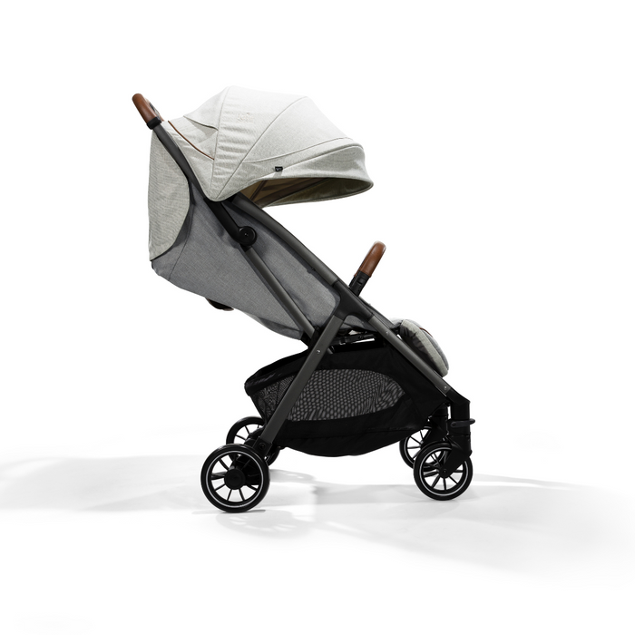 
    Carrinho De Bebê Joie Parcel Cinza Oyster
  