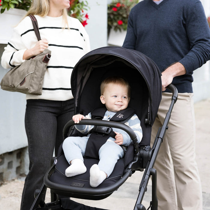 
    Carrinho De Bebê Joie Versiti Sandstone - Joie Babytunes
  