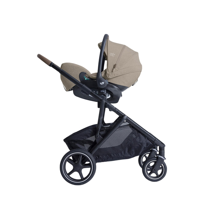 
    Carrinho De Bebê Joie Versiti Sandstone - Joie Babytunes
  