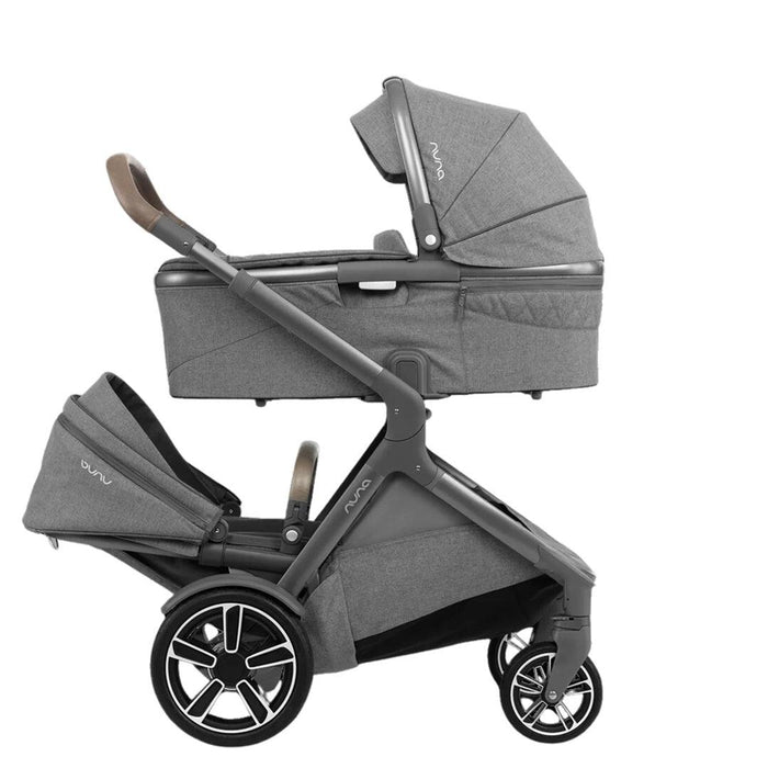 
    Carrinho De Bebê + Moisés Nuna Demi Grow Cinza Threaded - Nuna Babytunes
  