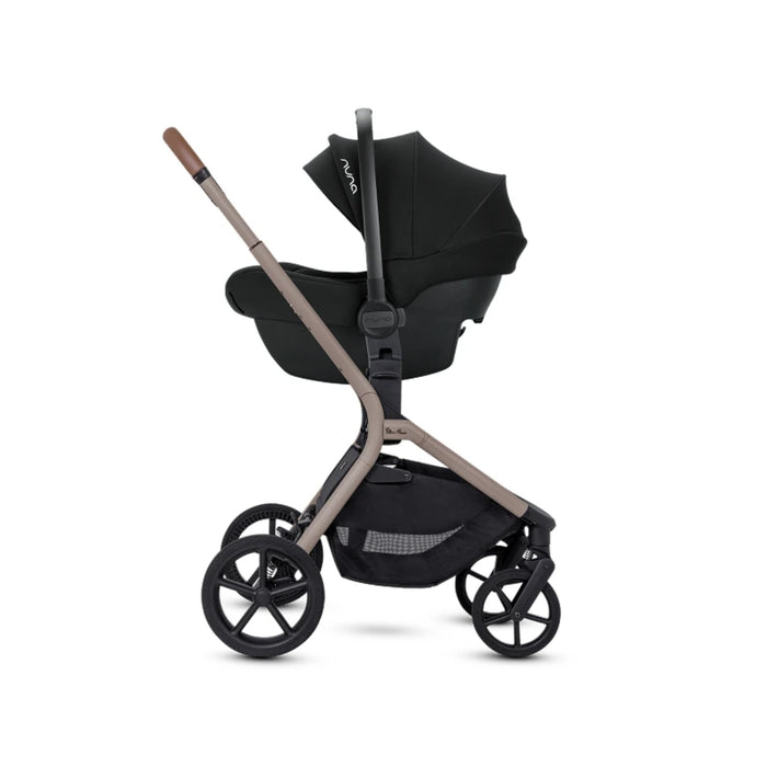 
    Carrinho De Bebê Silver Cross Breez Champagne
  