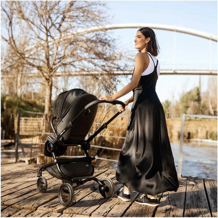 
    Carrinho de Bebê Mima Creo Black - Mima Babytunes
  