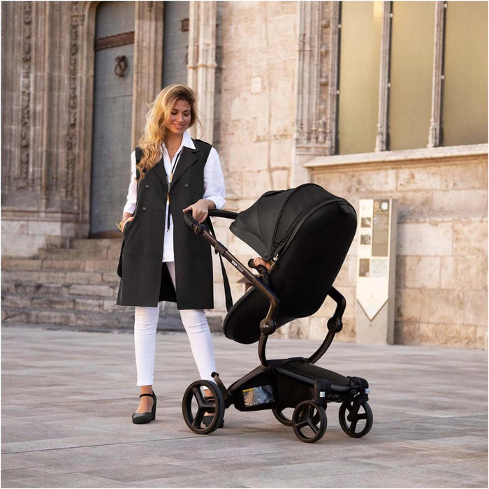 
    Carrinho de Bebê Mima Xari Max Preto Com Estrutura e Assento Preto - Mima Babytunes
  