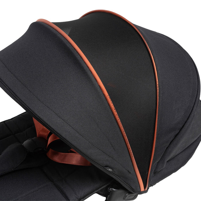 
    Cocoon para Recém-Nascido Oslo Maxi-Cosi Essential Black Sport
  