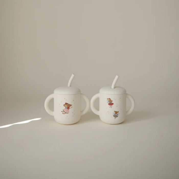 
    Copo Infantil Mushie Com Alças e Canudo Fairy Mice
  