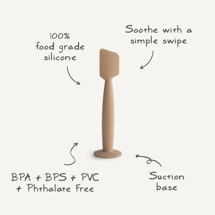 
    Espátula Para Aplicar Creme em Fralda Mushie Shifting Sand - Mushie Babytunes
  