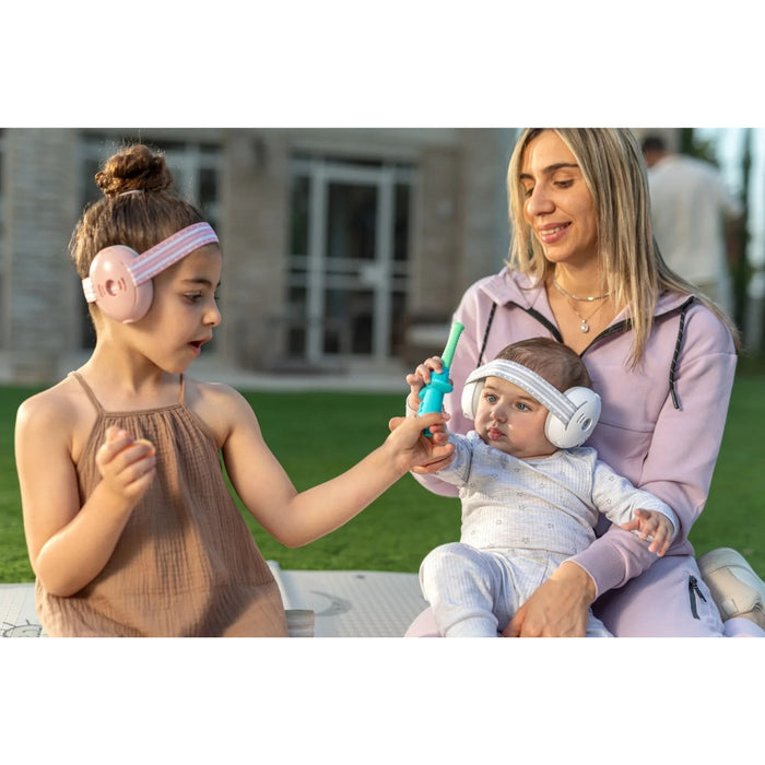 
    Fone Com Proteção Auditiva Infantil Nuby Soft Sounds Grey
  