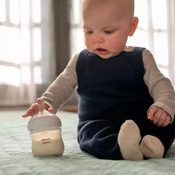 
    Kit de Mamadeiras & Acessórios Avent Pétala 17 Peças Transparente - Philips Avent Babytunes
  