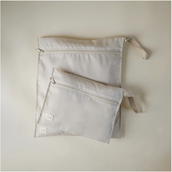 
    Kit Bolsa Impermeável Para Roupas Mushie Fog - Mushie Babytunes
  