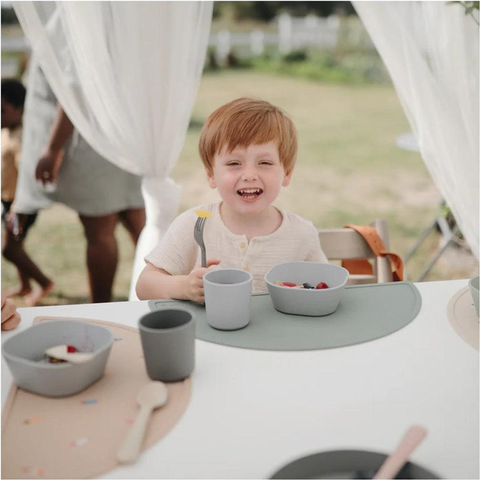 
    Kit De Copos Infantil Mushie Powder Blue - Mushie Babytunes
  