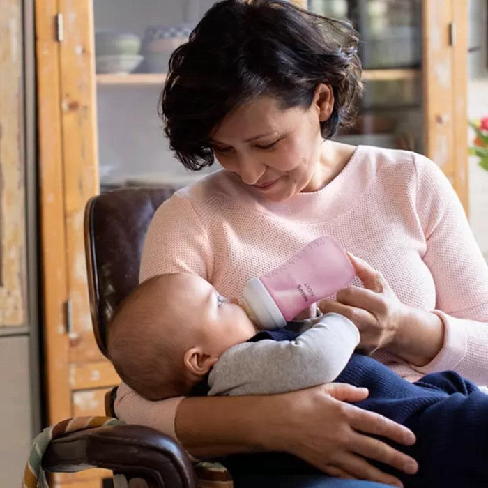 
    Kit De Mamadeiras & Acessórios Infantil Avent Rosa - Philips Avent Babytunes
  