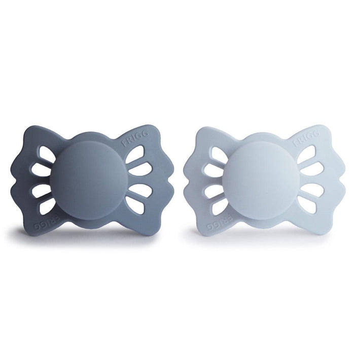 
    Kit de Chupetas Simétricas Lucky Mushie 0-6M Slate Powder Blue - Mushie Babytunes
  