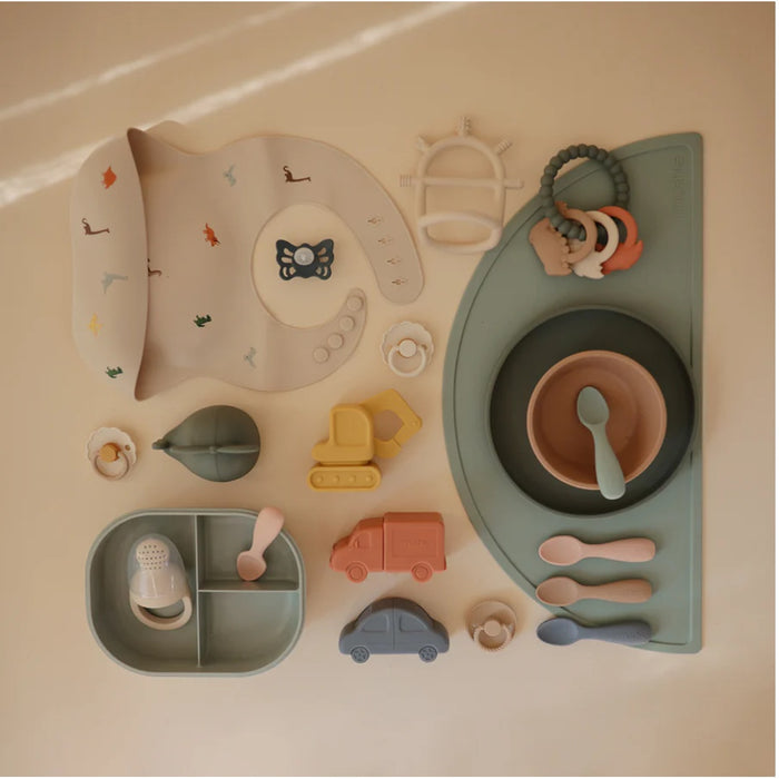 
    Kit de Colheres Para Bebês Mushie Blush e Shifting Sand - BR - Mushie Babytunes
  