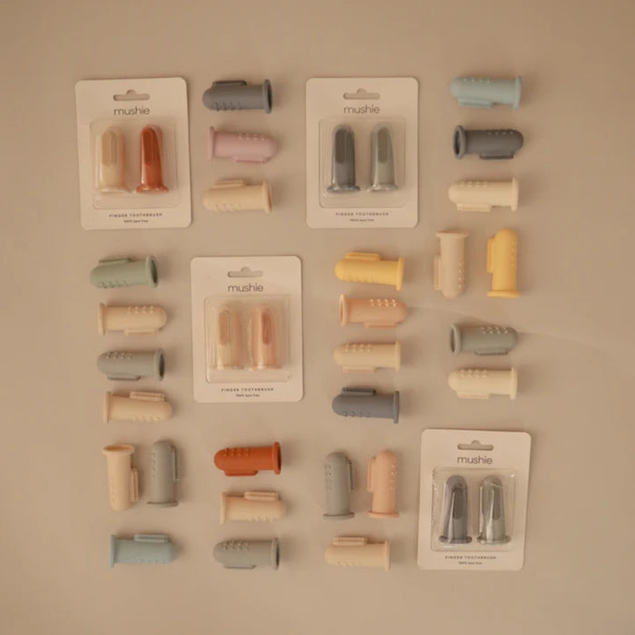 
    Kit de Escovas Dededeiras Mushie Tradewinds/Stone - Mushie Babytunes
  