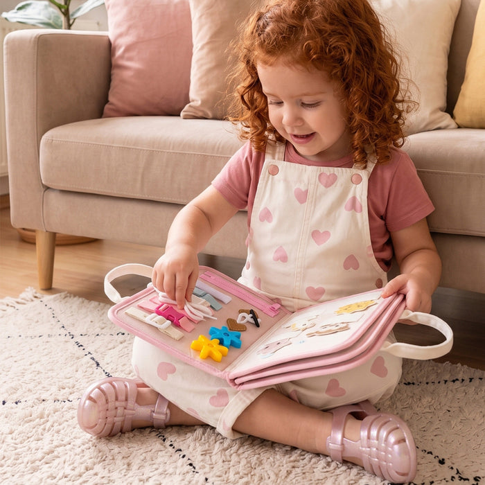 
    Livrinho Sensorial de Atividades Tiny Love Busy Book Wonderlands Collection
  
