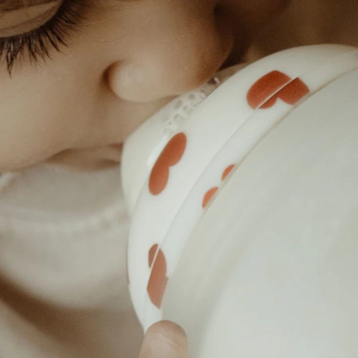 
    Mamadeira Élhée Full of Love 240ml - 0M+ - Élhée Babytunes
  