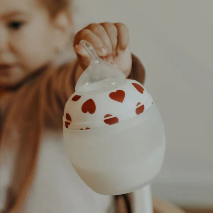 
    Mamadeira Élhée Full of Love 240ml - 0M+ - Élhée Babytunes
  