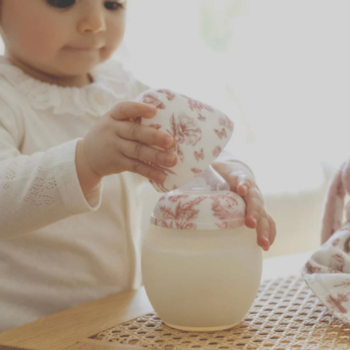 
    Mamadeira Élhée Tartine et Chocolat Toile de Jouy Terracotta 240ml - 0M+ - Élhée Babytunes
  