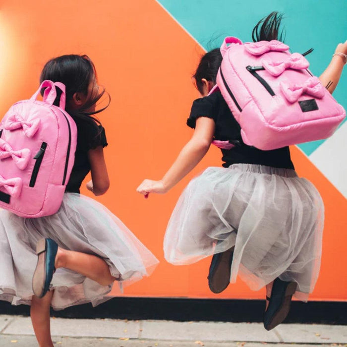 
    Mochila Infantil Mini Impermeável 7AM Laços Blush - 7AM Babytunes
  