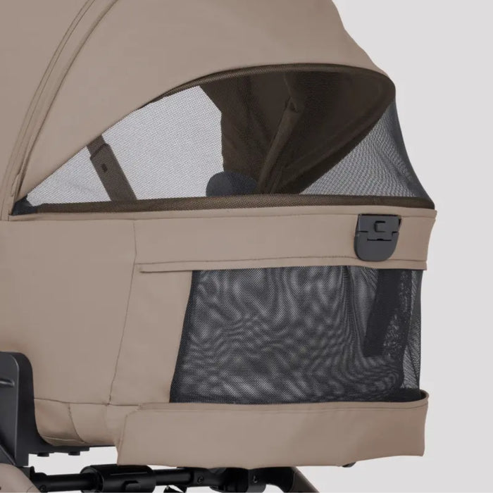 
    Moisés Infantil Silver Cross Breez Champagne - BR
  