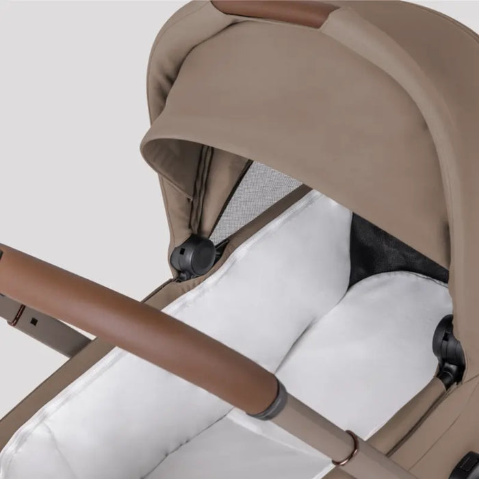 
    Moisés Infantil Silver Cross Breez Champagne - BR
  