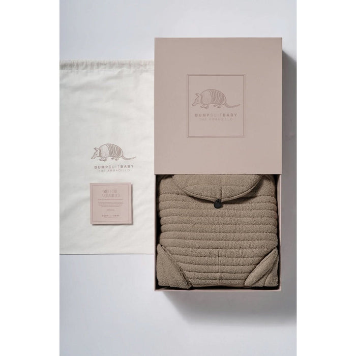 
    Canguru - The Armadillo Bumpsuit Oyster - Bumpsuit Babytunes
  