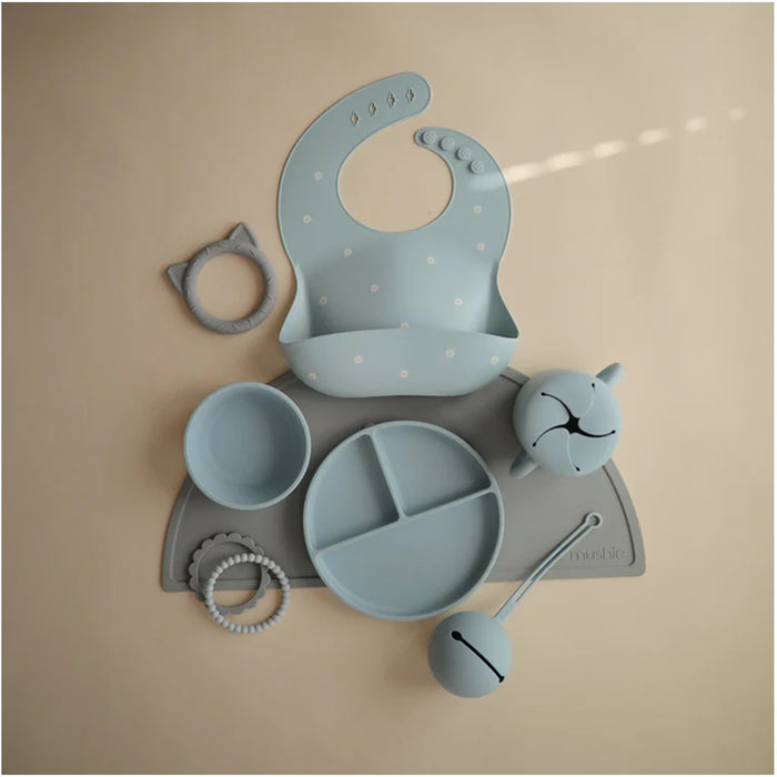
    Porta Chupeta Infantil Mushie Powder Blue - Mushie Babytunes
  