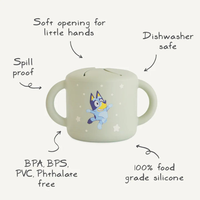 
    Porta Snack Infantil Mushie Bluey Sage - Mushie Babytunes
  