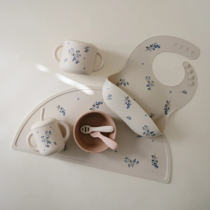 
    Porta Snack Infantil Mushie Lilac Flowers - Mushie Babytunes
  