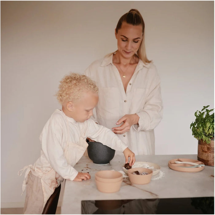 
    Tigela de Sucção Infantil Mushie Blush - BR - Mushie Babytunes
  
