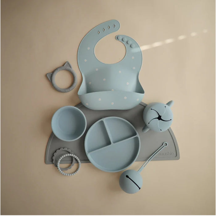 
    Tigela de Sucção Infantil Mushie Powder Blue - Mushie Babytunes
  