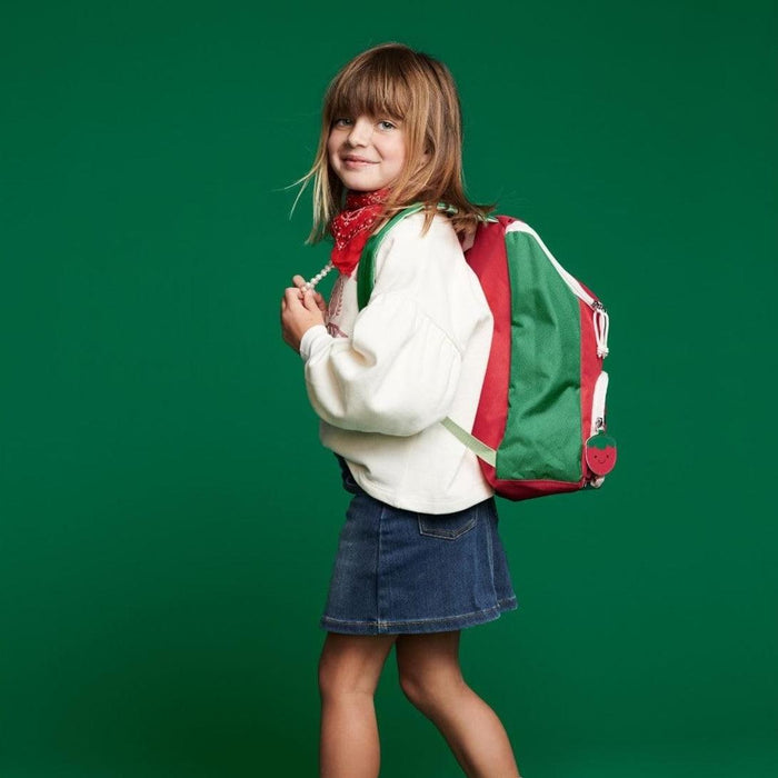
    Mochila Escolar Spark Style Skip Hop Morango - Skip Hop Babytunes
  