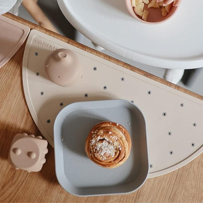 Kit de Pratos Infantil Mushie Cloud - Fácil de Limpar
