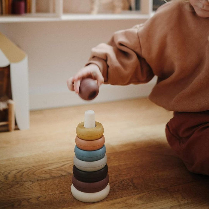 
    Brinquedo De Empilhar Infantil Mushie Argolas Original - Mushie Babytunes
  