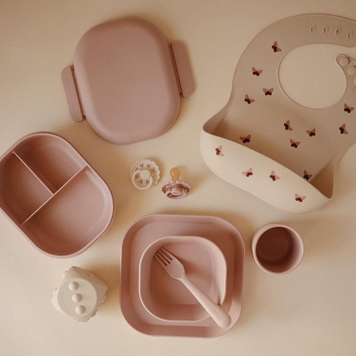 
    Lancheira Mushie Blush - Mushie Babytunes
  