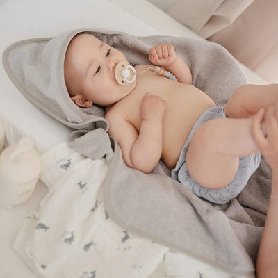 Toalha Infantil Com Capuz de Algodão Orgânico Mushie Gray - Capuz Anexado