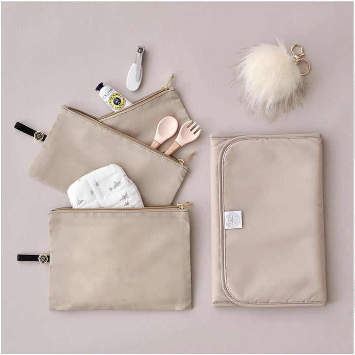 
    Bolsa Maternidade & Acessórios HAPP Paige Carryall Black - Happ Babytunes
  