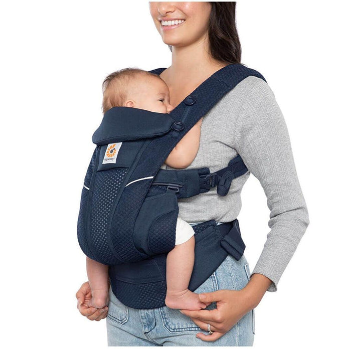 
    Canguru Infantil Ergobaby 4 Posições Omni Breeze Midnight Blue - Ergobaby Babytunes
  