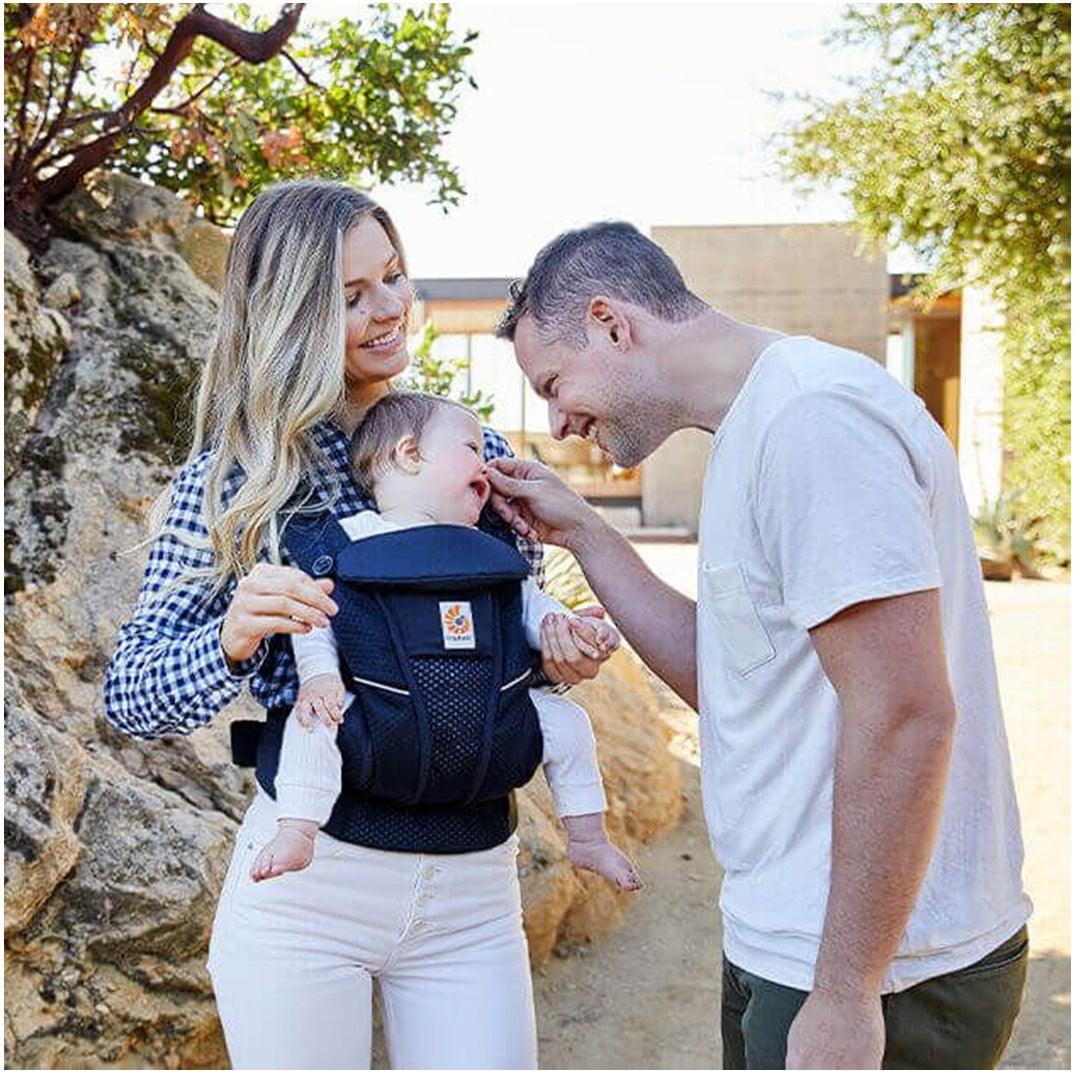 Ergobaby OMNI Breeze ネイビー Canguru Infantil Ergobaby 4 Posições Omni Breeze Midnight Blue